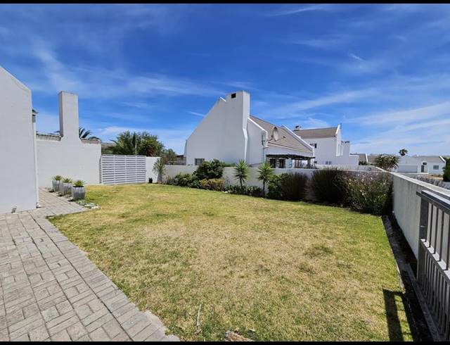 4 BEDROOM HOUSE FOR SALE IN GOLDEN MILE